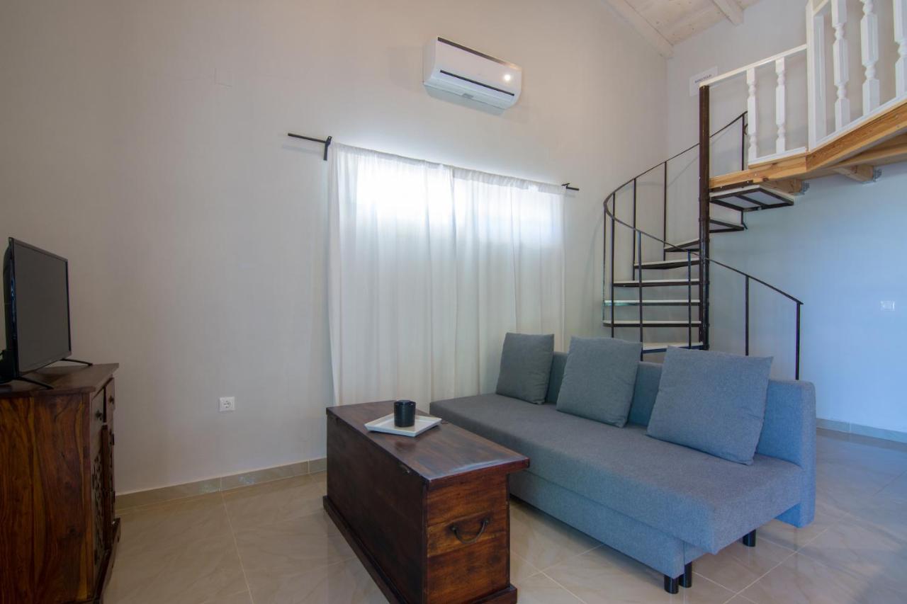 Elaia & No.7 Apartment Gaios